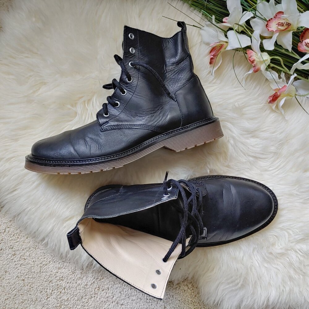 lack Leather Combat Lace Up Boots (44 EU)